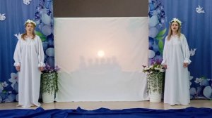 Песня «Белые панамки»