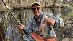 «Батоны» маленькой речки. Ловля плотвы впроводку. Идеальная весенняя рыбалка.