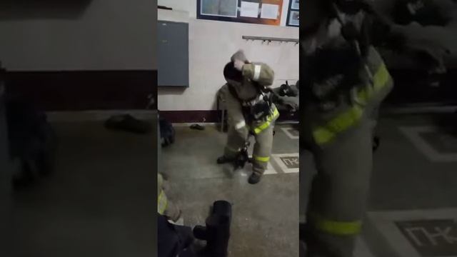 Надевание боевики. смотреть онлайн