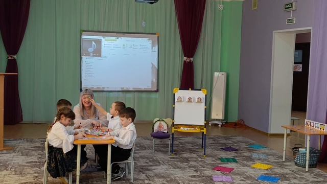 Фрагмент подгруппового занятия .mp4 смотреть онлайн