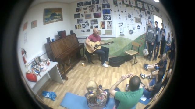 Бард Волосатый Али. FreeMarket in Moscow 24.05.2015 смотреть онлайн