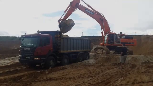 ПЕСОК КАРЬЕРНЫЙ на сайте https://transavtostroy.ru/catalog/pesok/pesok-karernyy/ по лучшей цене смотреть онлайн