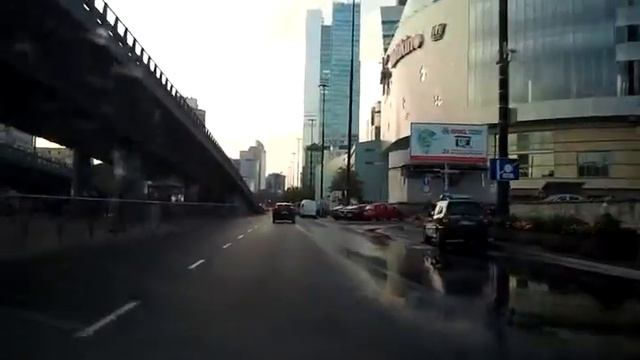 Дворец культуры и науки Варшава Польша вид с дороги смотреть онлайн