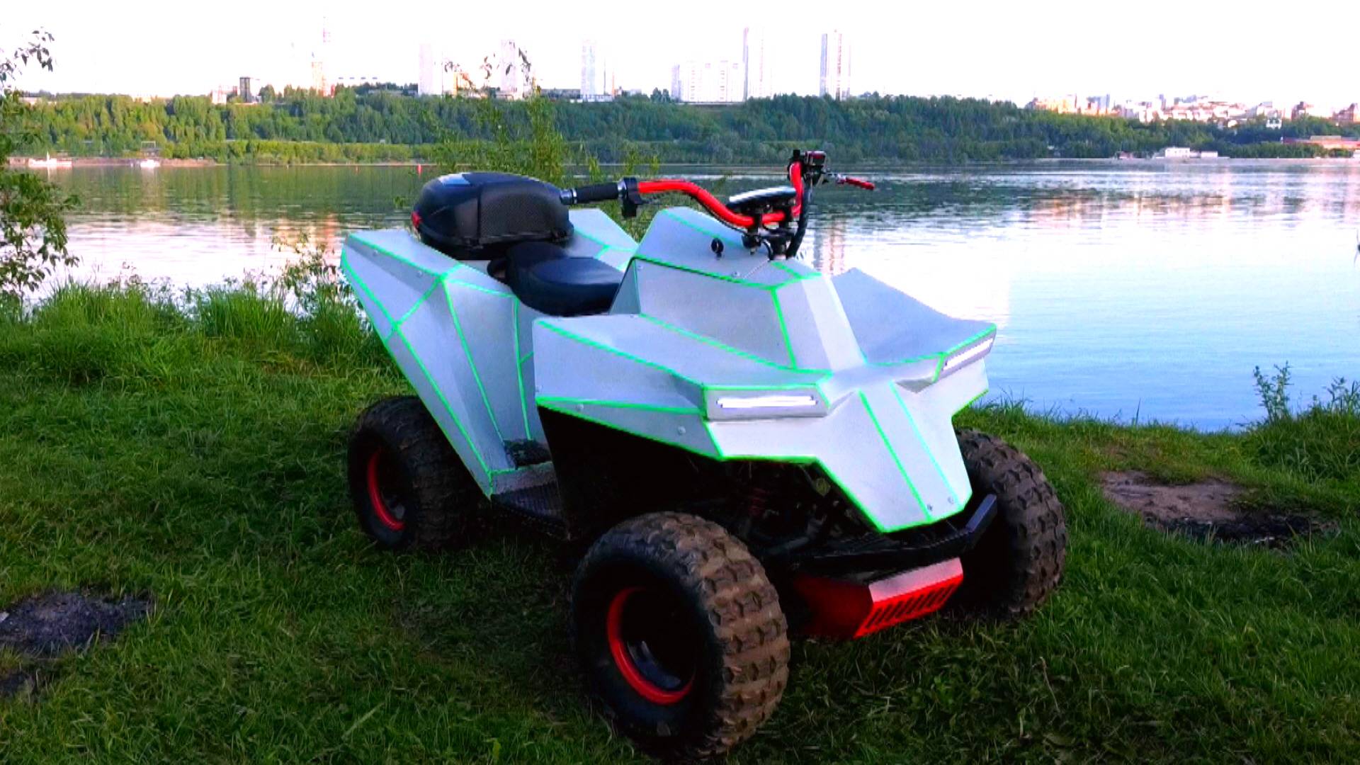 Полноприводный квадроцикл из будущего ФИНАЛ проекта! смотреть онлайн