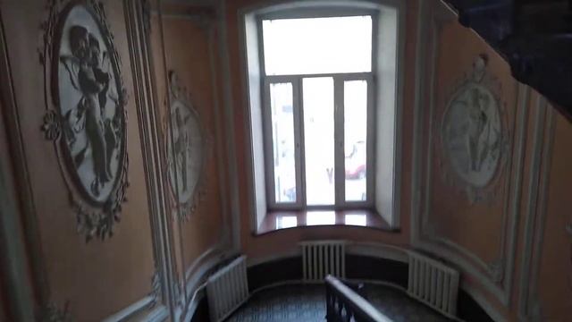 Красивая, старинная парадная в центре Петербурга. Невский смотреть онлайн