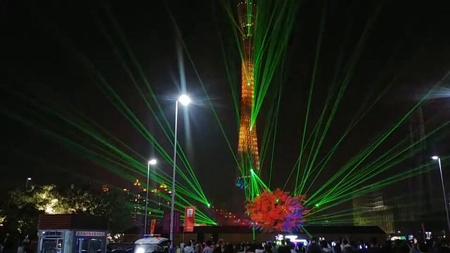 Гуанчжоу, ноябрь 2017. Световое шоу смотреть онлайн