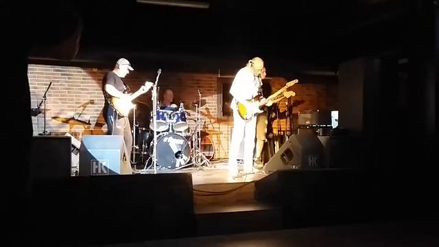 RESONANCE - Wasted Sunsets (Deep Purple cover.Live) смотреть онлайн