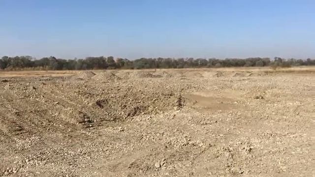 Нелегальный карьер в Кочубеевском районе. смотреть онлайн