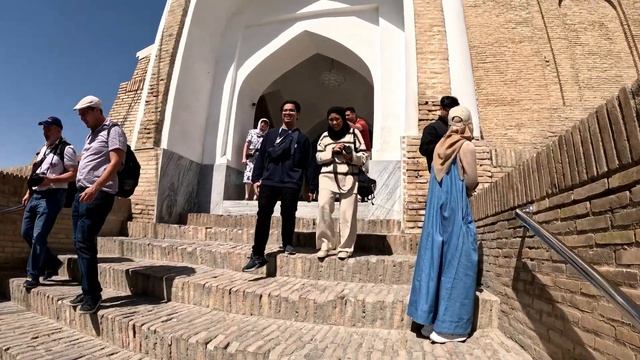 САМАРКАНД - ТОП МЕСТ. ВОСТОРГ ОТ АРХИТЕКТУРЫ смотреть онлайн