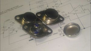 Блок питания на LM338, стоит ли делать ?