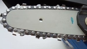 Пила цепная аккумуляторная почему вытягивается цепь