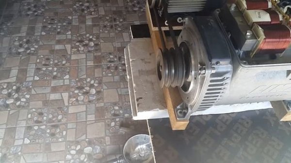 Генератор Linz в работе.