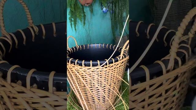 Накладная коса на кашпо из ротанга смотреть онлайн