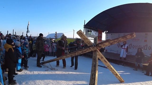 Обалденное ШОУ!!! Огни ДонДыДора! Тёмные силы Светлые силы Добыча огня! Сражение! смотреть онлайн