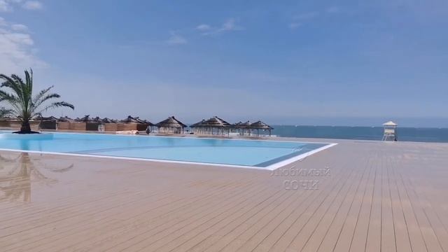 Кто уже видел новый пляж в Адлере? Ловите первое видео с места. Так сразу и не скажешь, что это Соч смотреть онлайн