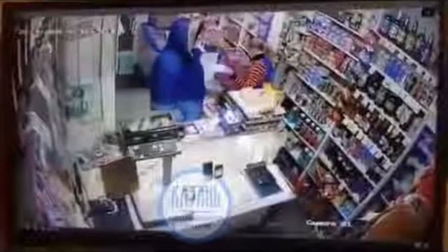 Разгромил Магазин