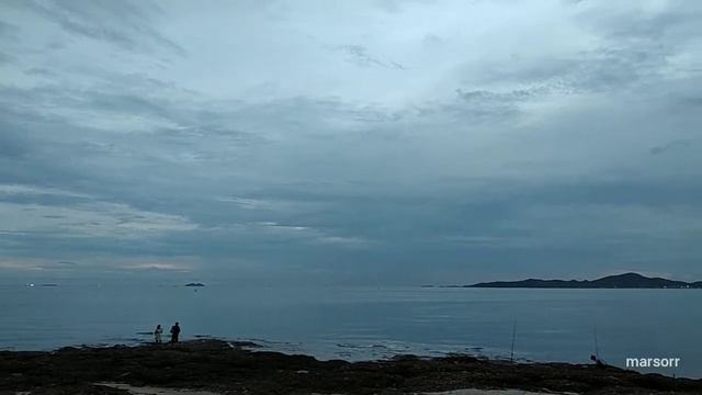 карлсон опять прилетел) или синий закат