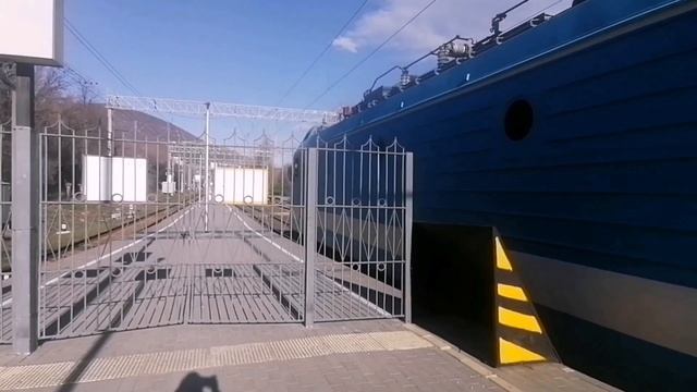 Мини сборник поездов НОМЕР 2 на вокзале Пятигорска #жд #приветливаябригада #машинист#джд смотреть онлайн