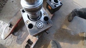 Ремонт гидромолота Delta F-6