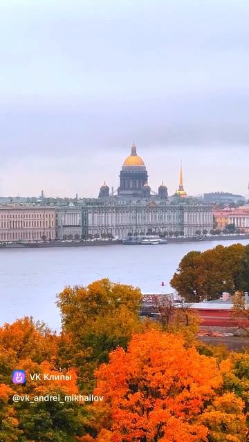 Над крышами Петербурга.🎦 @andrei_photo