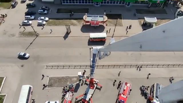 МЧС. ФЛАГ РФ на высоте 50 метров над г. Димитровградом. С Днём пожарной охраны России!