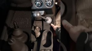 Нива 2020 +, снимаем крышку тоннеля пола нового образца Ni