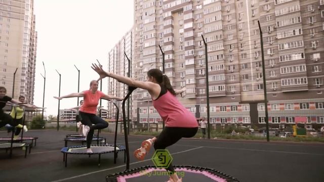 SkyJamping - фитнес на батутах Ростов-на-Дону https://fitnesbatut.ru/ смотреть онлайн