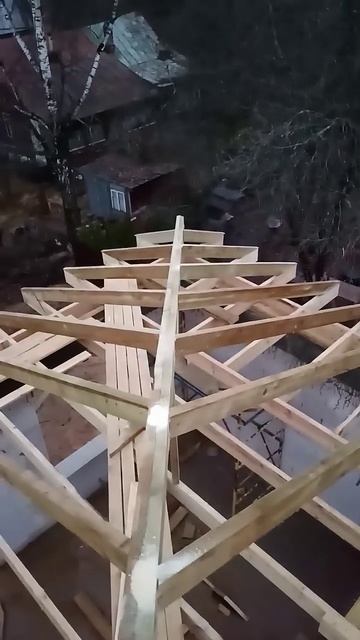 вальмовой крыша