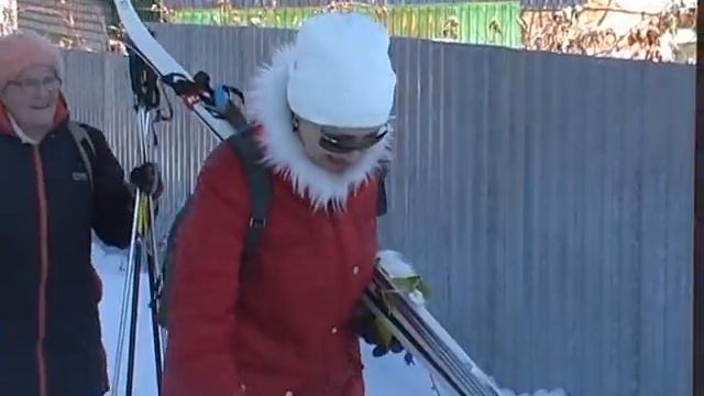 А ЗА ГОРОДОМ ЗИМА (2) смотреть онлайн