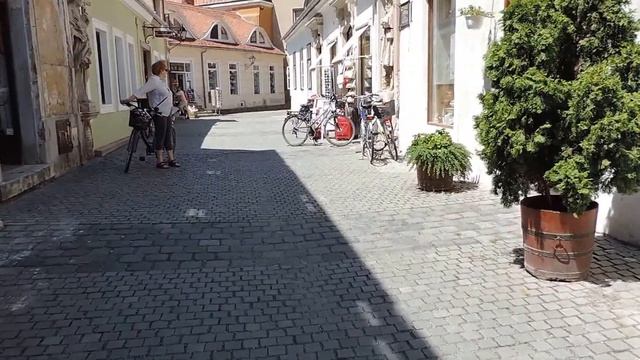 Hungary.Kőszeg. Главная площадь и площадь Юришича смотреть онлайн