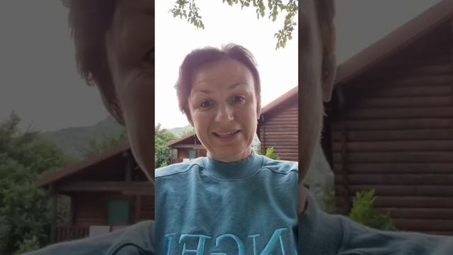 Первый день в Черногории. Ночую в палатке без мужа. смотреть онлайн