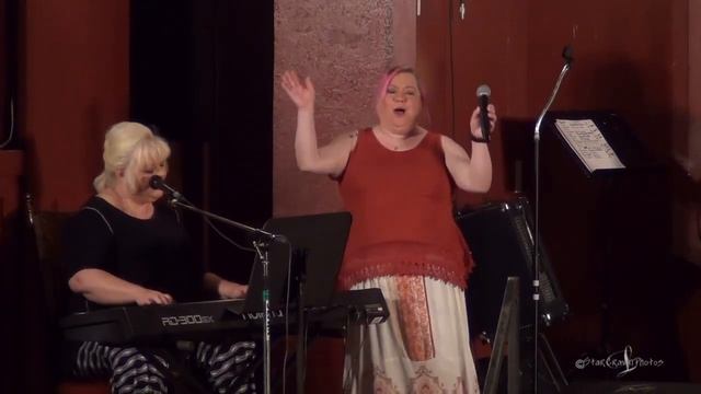 Melissa Evans sings At Last at The Gladewater Opry 9 16 17 смотреть онлайн
