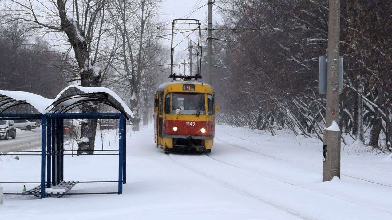 Трамвай Tatra T3SU-1143