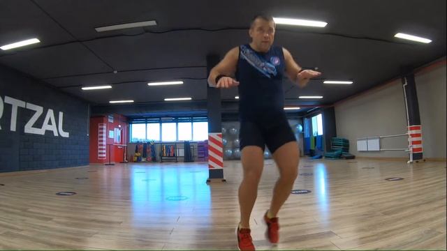 Новогодний танец смотреть онлайн