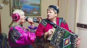 Зажигательная песня ГАЛИНА – поёт семейный ансамбль муж Белый день _ Лена Василёк - Галина