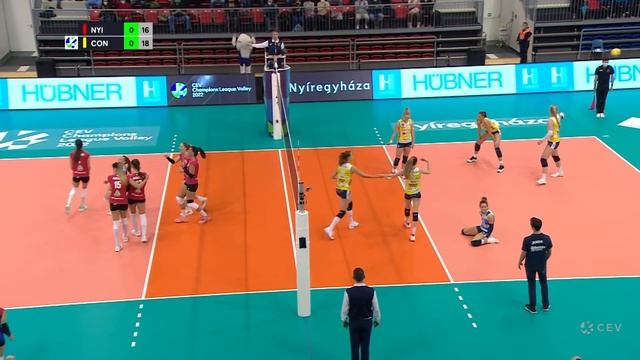 Top 10 Plays Round 4 - #CLVolleyW