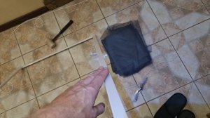 Как самому правильно заменить полотно на москитной сетке на петлях?