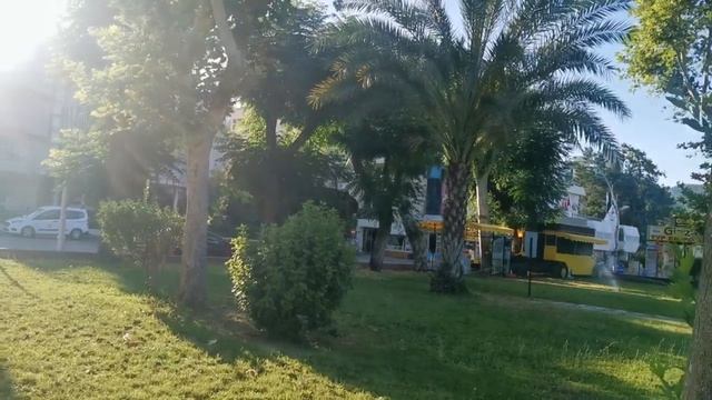 Дорога на пляж из отеля Fame Hotel 3*