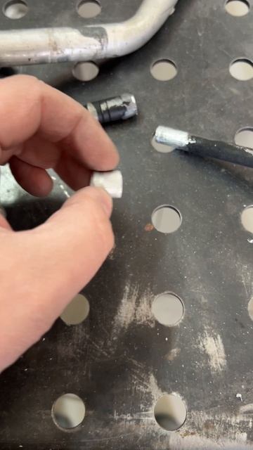 Замена штуцера на трубке кондиционера