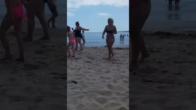 Отново на море💙💛💜 смотреть онлайн