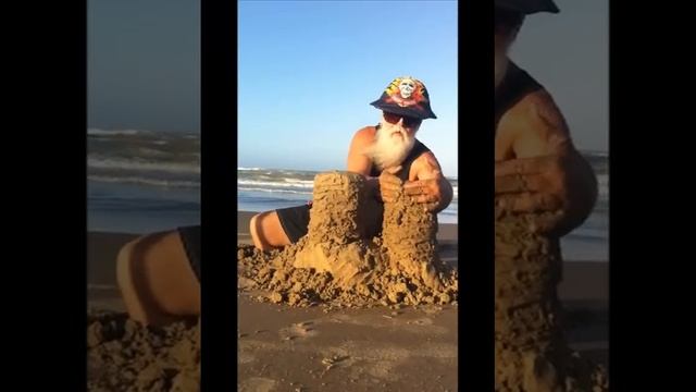 How to build a Sandcastle by the Amazin Walter смотреть онлайн