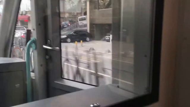 Стамбул (Beyoğlu- Ömer Avni). ...Едем на трамвае (Т1) до площади Эминёню. 21.11.2017, 13:45 смотреть онлайн