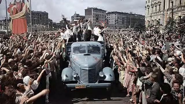 132.OST Три тополя на плющихе смотреть онлайн
