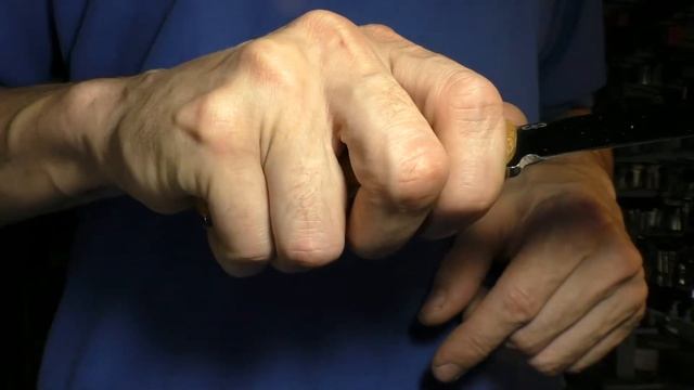 Опыт № 221 Нож Стриж сталь ЭП 766 АиР Златоуст смотреть онлайн