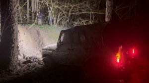 Габуй на Патруле против двух УАЗ Хантер / Внедорожный бой 4х4 / Джиперы Осетии