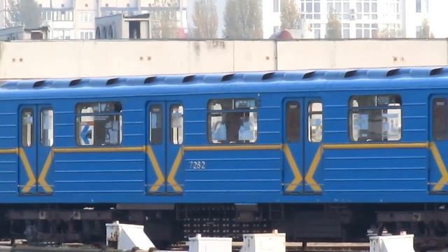 THE KYIV METRO | Train in the depot | Київський метрополітен | Поїзд в депо смотреть онлайн