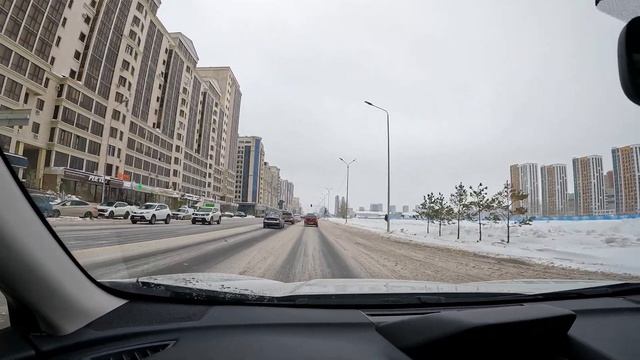 Улица Туркестан в Астане. Левый берег Астаны. Казахстан, 2024 год. смотреть онлайн