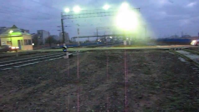 Обгон на железнодорожных путях смотреть онлайн