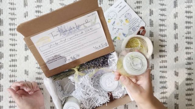 Salt & Light Lavender Box | July 2022 Subscription Box Unboxing смотреть онлайн