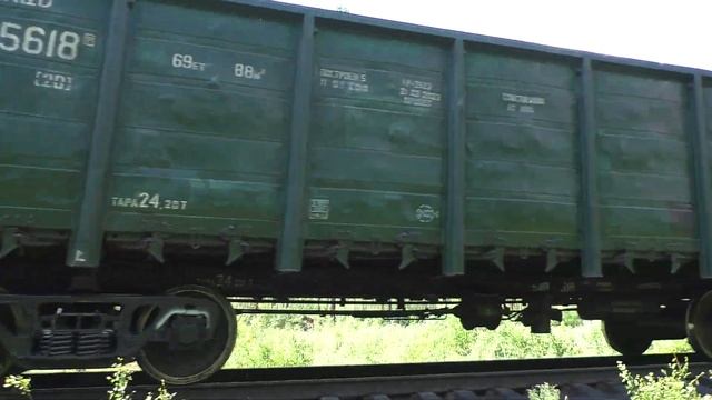 2ТЭ116-1453 с грузовым поездом смотреть онлайн